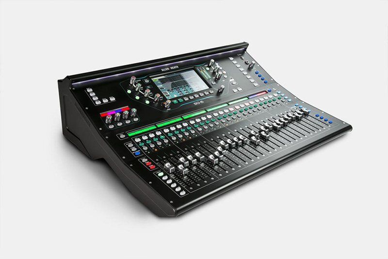 Allen & Heath SQ-6 digital mixer, three-quarter view